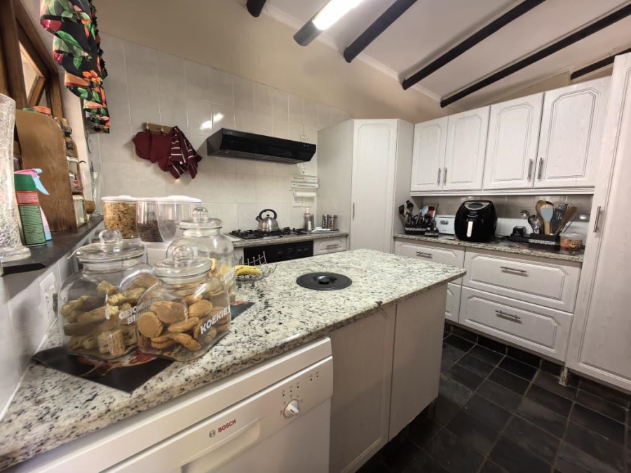 3 Bedroom Property for Sale in Fraaiuitsig Western Cape